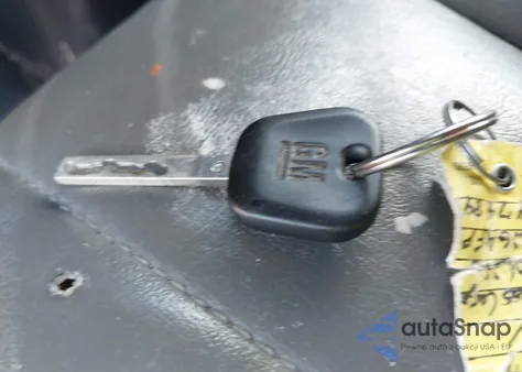 2017 Chevrolet Express 2500 Work Van from USA, damaged, VIN 1GCWGAFF6H1147484